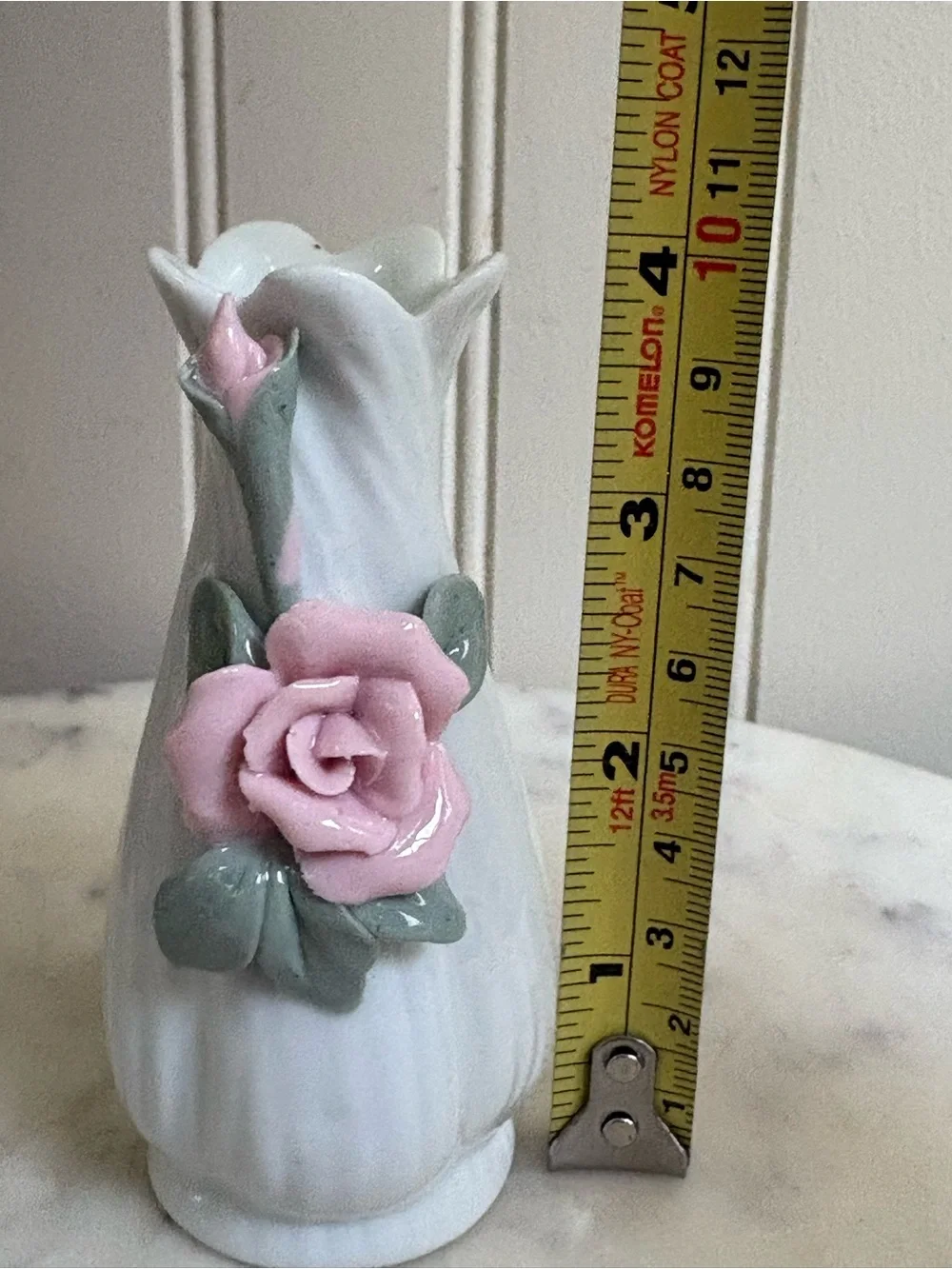 Vintage Porcelain Rose Bud Vase VTG Grandmacore Traditional Cottagecore Flowers